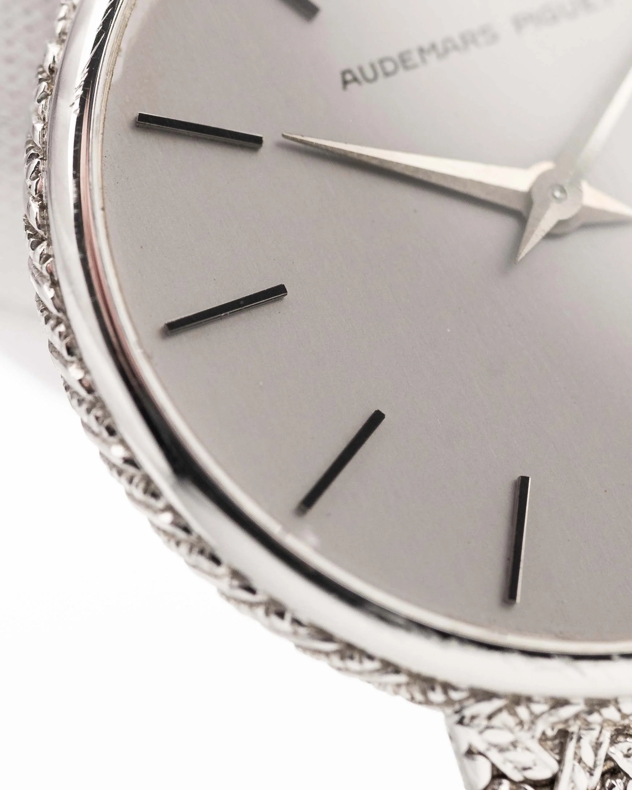 Audemars Piguet 18k Ultra Thin Calatrava 1970s - Image 12