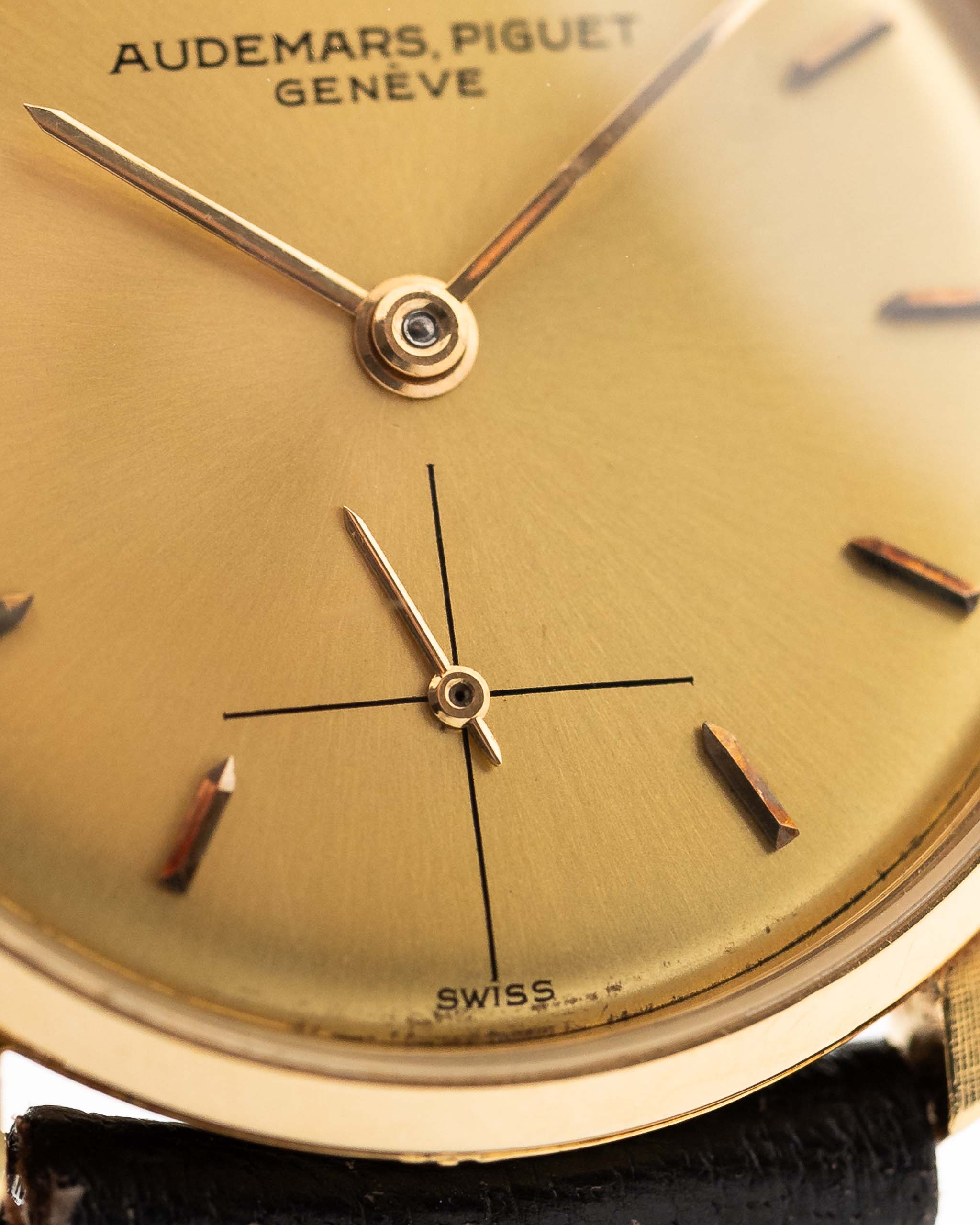 Audemars Piguet Disco Volante 18k 1960s - Image 11