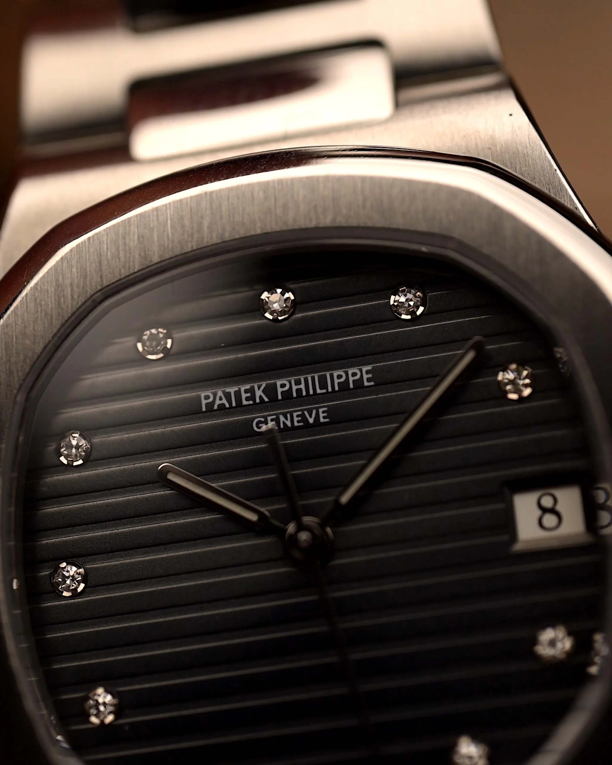 Patek Philippe 3900 Nautilus Diamond 1990s - Image 4