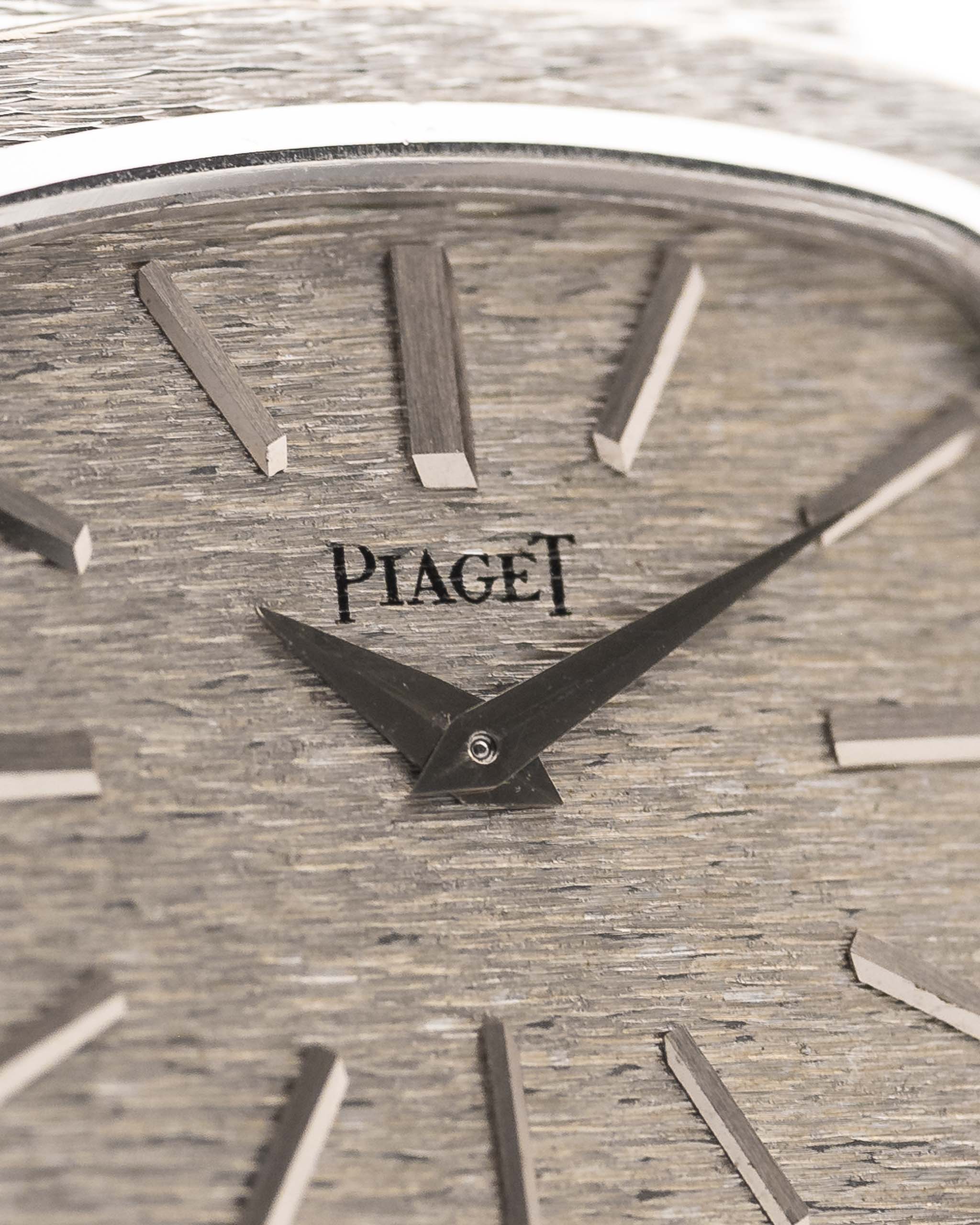 Piaget TV 9574 Bark White Gold 1970 - Image 16