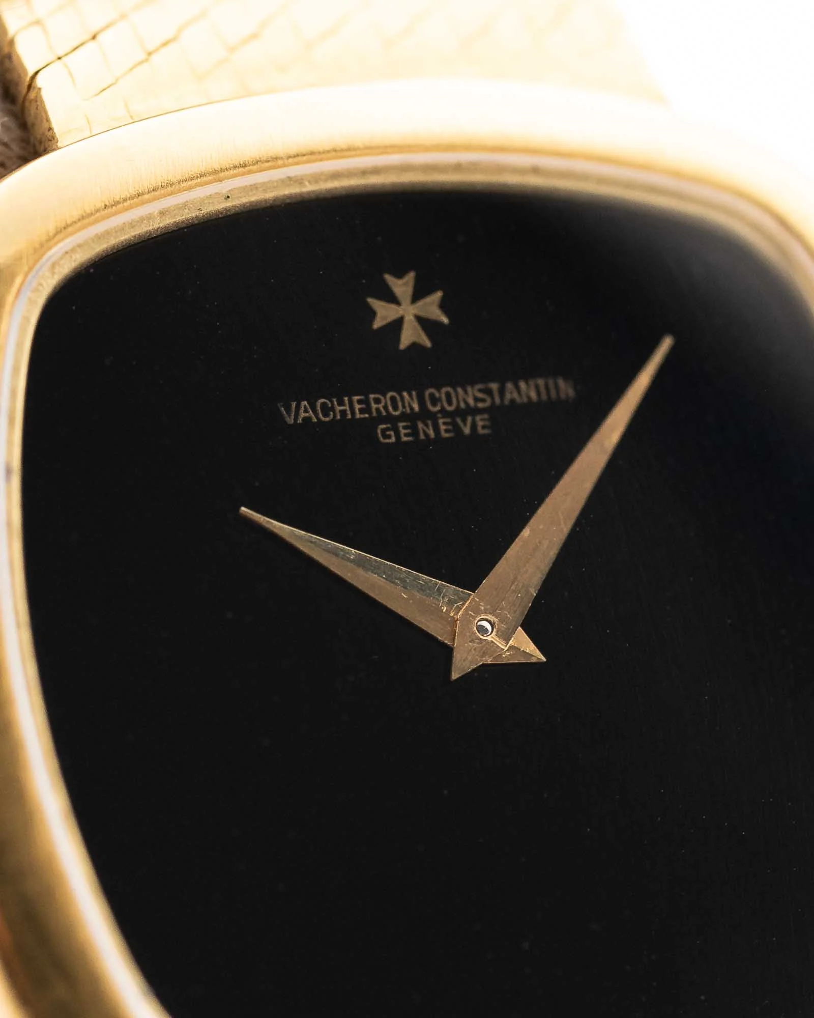 Vacheron Constantin 2099 Cushion 18k Onyx 1970s - Image 11